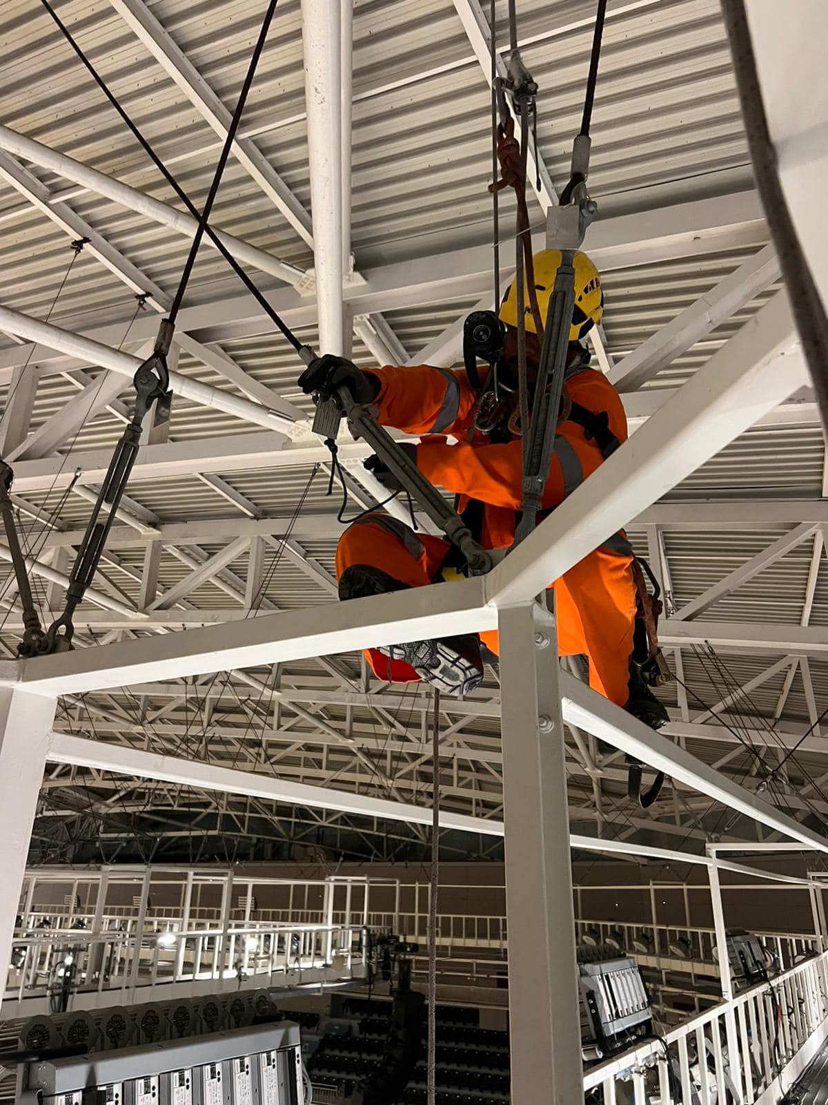 Signage Board & Lights Fitting & Repairing